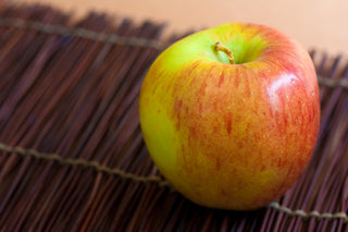 Dwarf Braeburn Apple Tree - Heavy producing, easy growing autumn apple. (2 years old and 3-4 feet tall.)